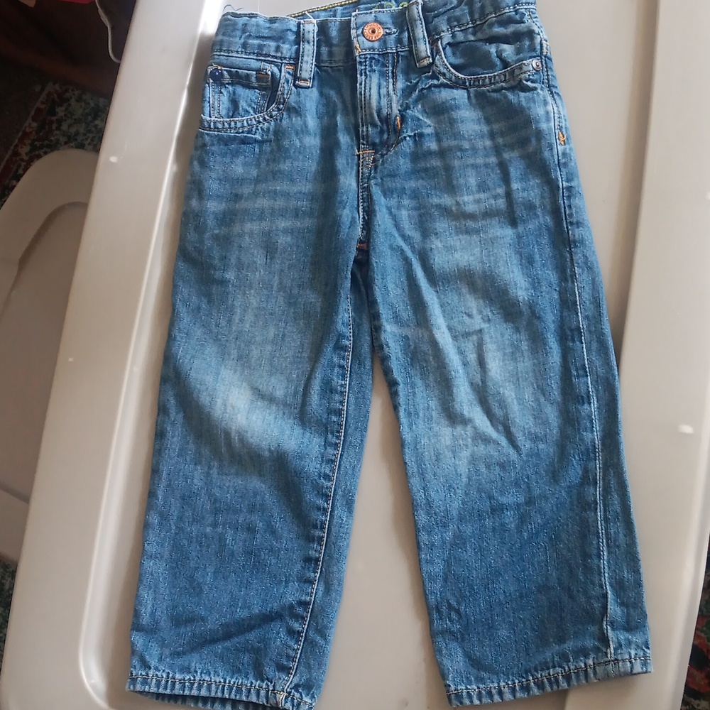 Gap loose-fitting jeans